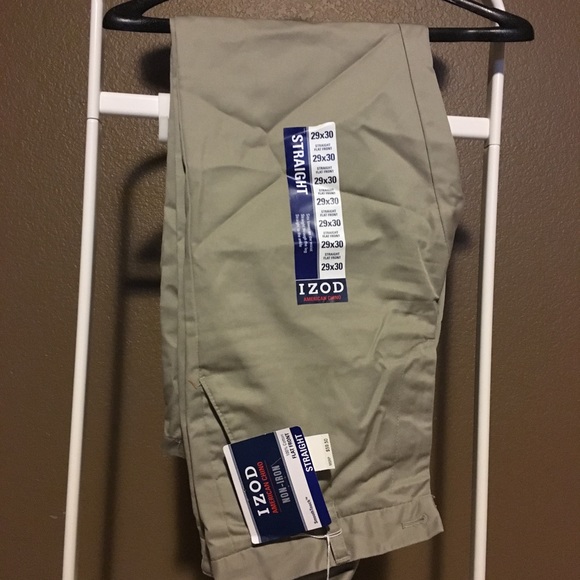 Izod flat front chino - Picture 2 of 4